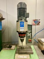  Szegecselés product image