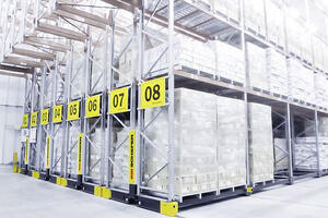 Mobil raklapos állvány ajánlatkérés