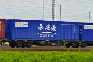  Vasúton és tengeren Kínából product image 2