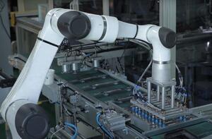 LaminÁtor Szerelés, összeállítás kobottal product image 1