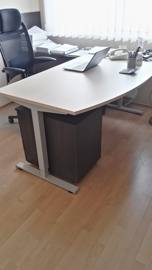 Állítható íróasztal ajánlatkérés