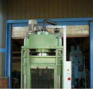 Barabás 280 tonnás folyatóprés product image 2