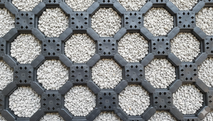 Karsai Erősített Műanyag Gyeprács ( fekete ) product image 9