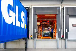 GLS Országos házhozszállítás, rendszeres csomagfeladás, kizárólag cégek/vállalatok számára product image 1