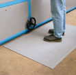 Kovox Kft. Ip3 Álláskönnyítő PVC szőnyeg tartós állómunkákra product image 1