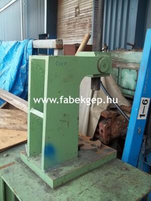 Fogasléces présgép ajánlatkérés