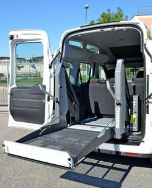 Mozgássérült emelő ajánlatkérés