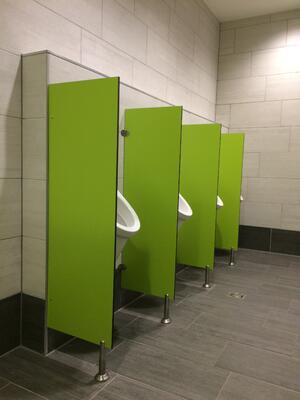 Szaniter válaszfalak kivitelezése ajánlatkérés