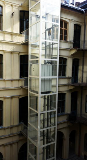 Keller hidrolift Társasházakba egyedi igényre szabott, akár utólag is beépíthető személyfelvonók product image 3