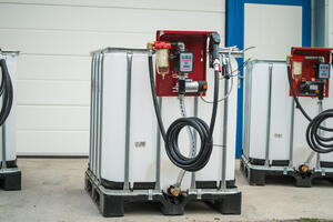 Farkas Szerviztechnika 1000 l TO.ME.S 12V 37 l/p kiadagolóval product image 1