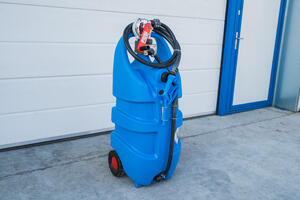 EMILIANA SERBATOI Emilcaddy 110 literes AdBlue tartály 2V-os szivattyú, 30 l/perc, 3 méter tömlő, automata pisztoly product image 1