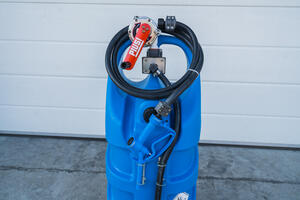EMILIANA SERBATOI Emilcaddy 110 literes AdBlue tartály 2V-os szivattyú, 30 l/perc, 3 méter tömlő, automata pisztoly product image 3
